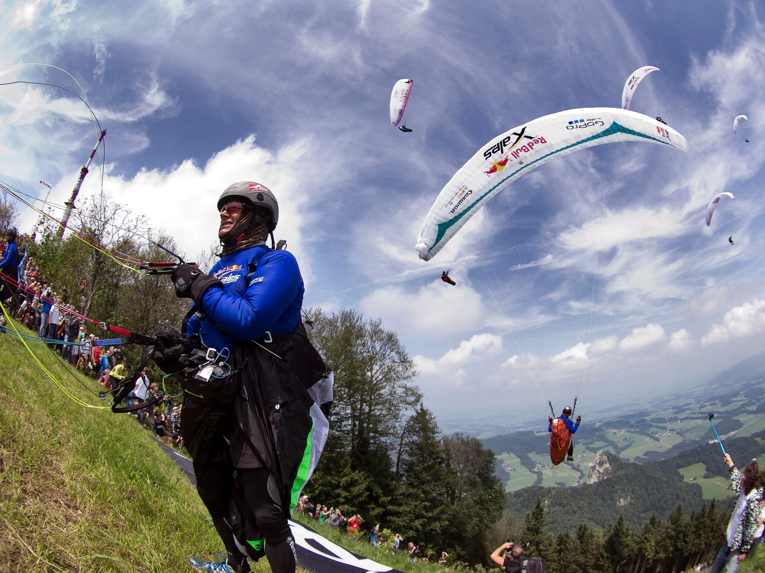 Pierre Carter (RSA) prepares for flyght during the Red Bull X-Alps 2013 at Gaisberg in Austria on July 7th, 2013